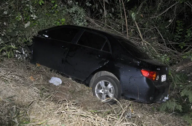 Jovens ficam feridos em acidente na rodovia entre Varginha e Três Pontas