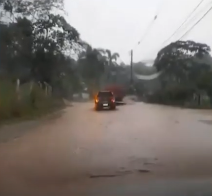 Sul de Minas: chove forte causa estragos na região