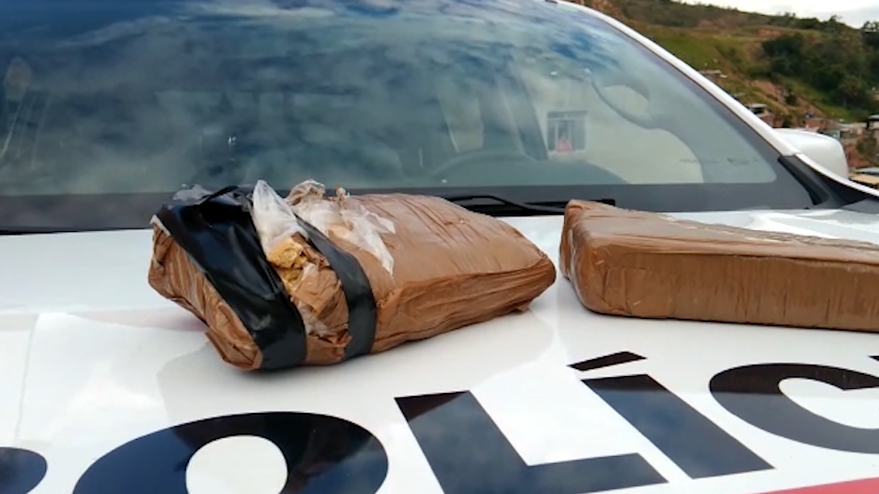 Combate ao tráfico: polícia apreende pasta base em Juiz de Fora