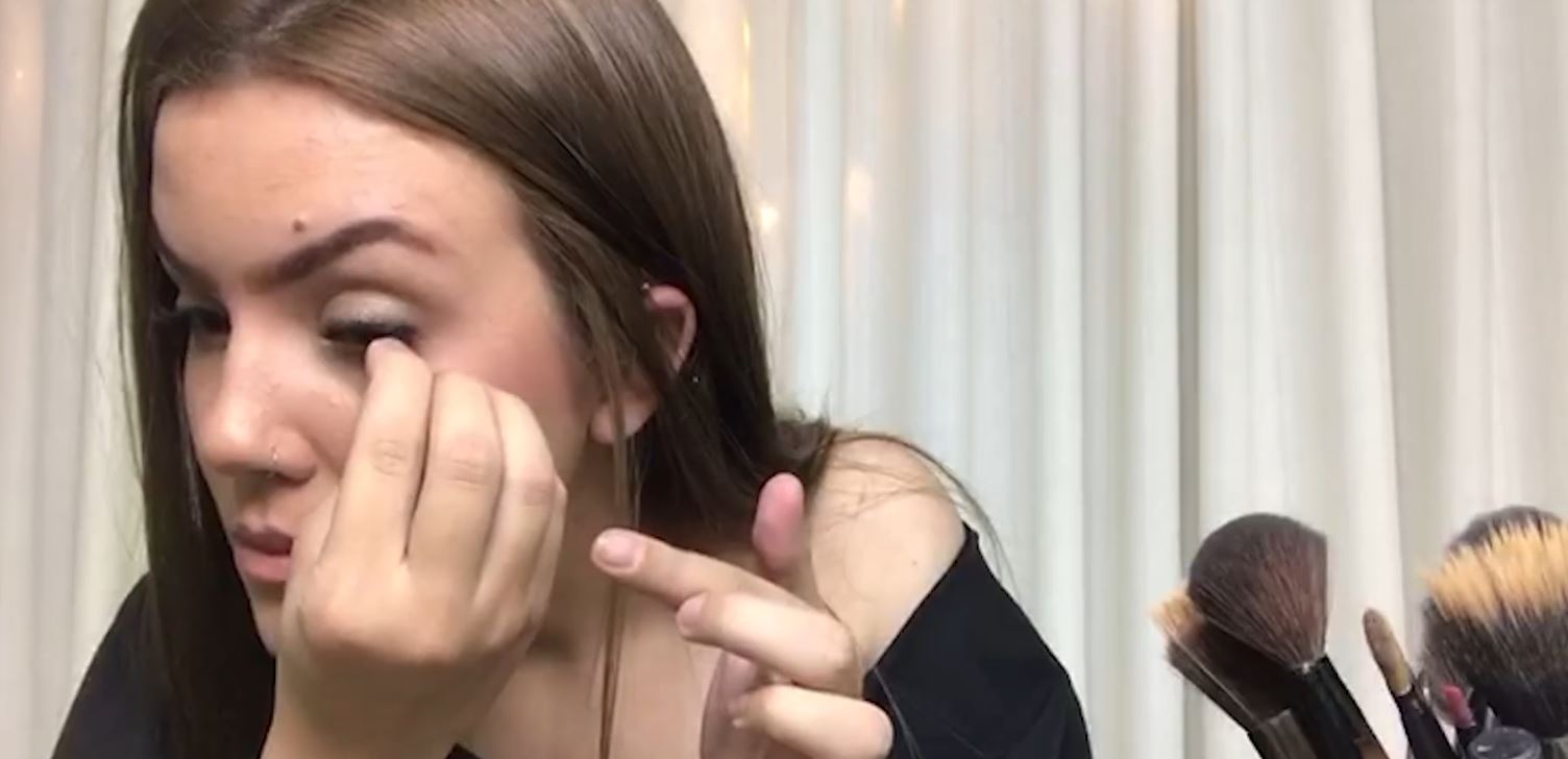 Tutorial de maquiagem com a equipe Pontes e Pontes