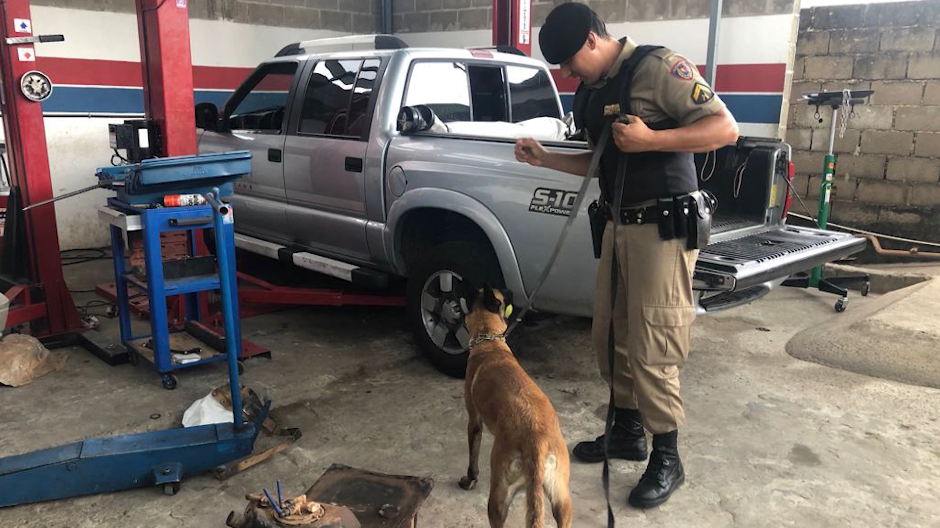 Ouro Fino: 60 kg de cocaína apreendidos na MG-290