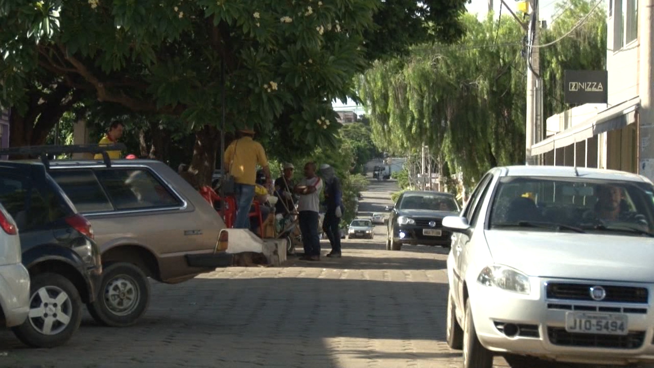 Vaqueiro encontra bebê recém-nascido abandonado