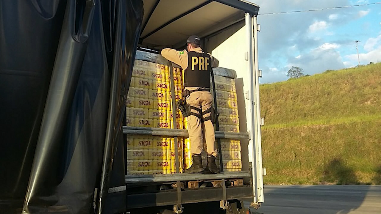 Sem nota: cerveja é apreendida na Fernão Dias