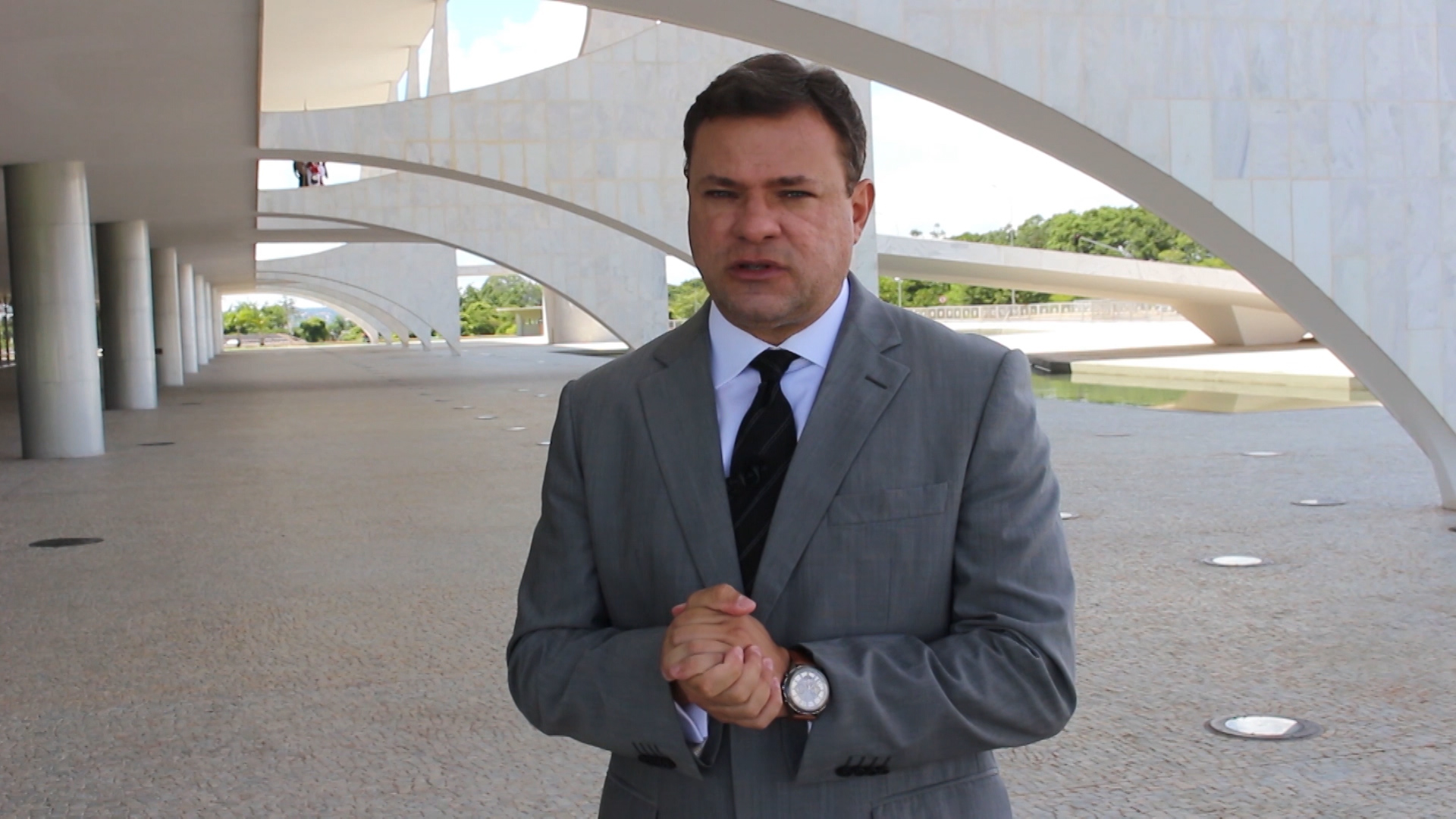 Política: Governo Federal deve lançar cartilha pra explicar Reforma da Previdência