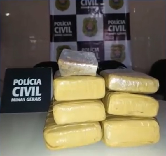 Januária: polícia apreende 5 quilos de maconha em empresa de turismo e caso deve ser investigado