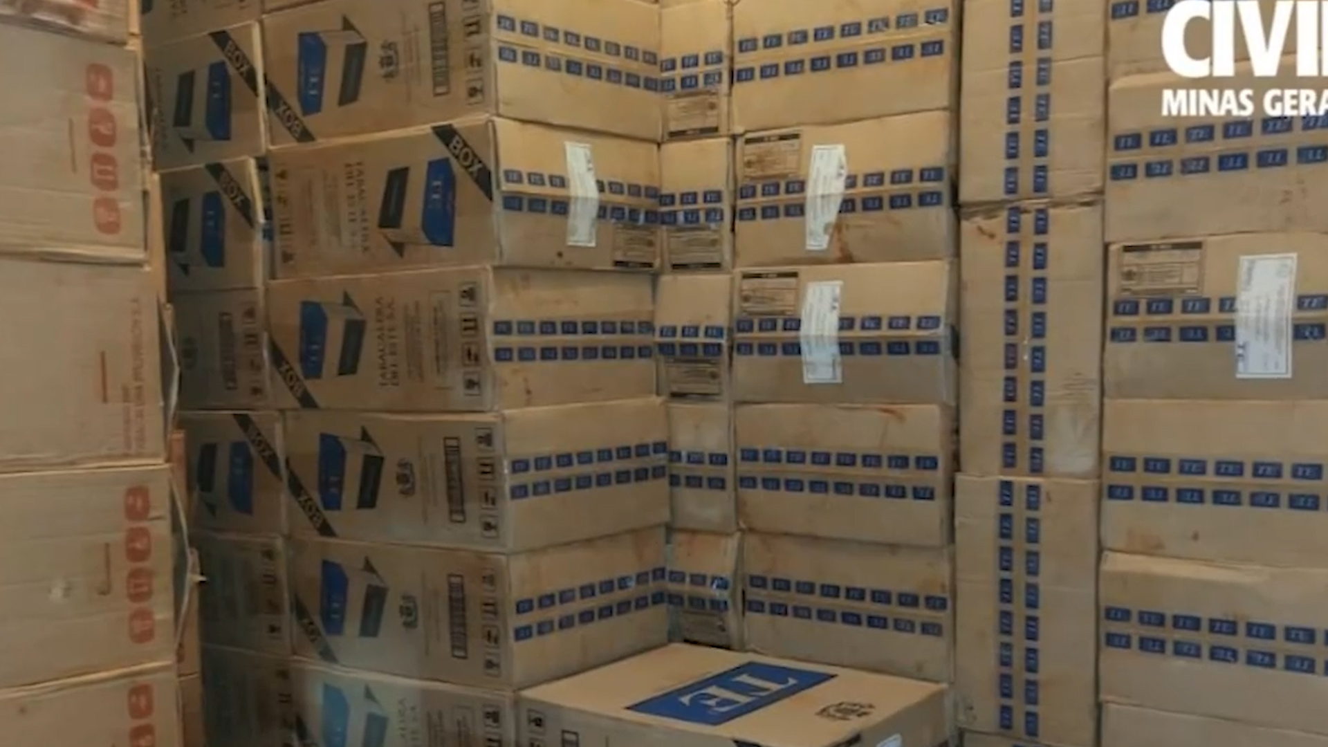 Cigarros contrabandeados são apreendidos em Passos