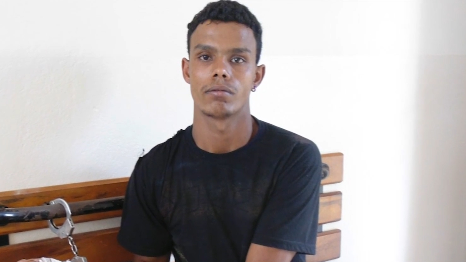 Adolescente é detido por furto em distribuidora de gás em Três Pontas.