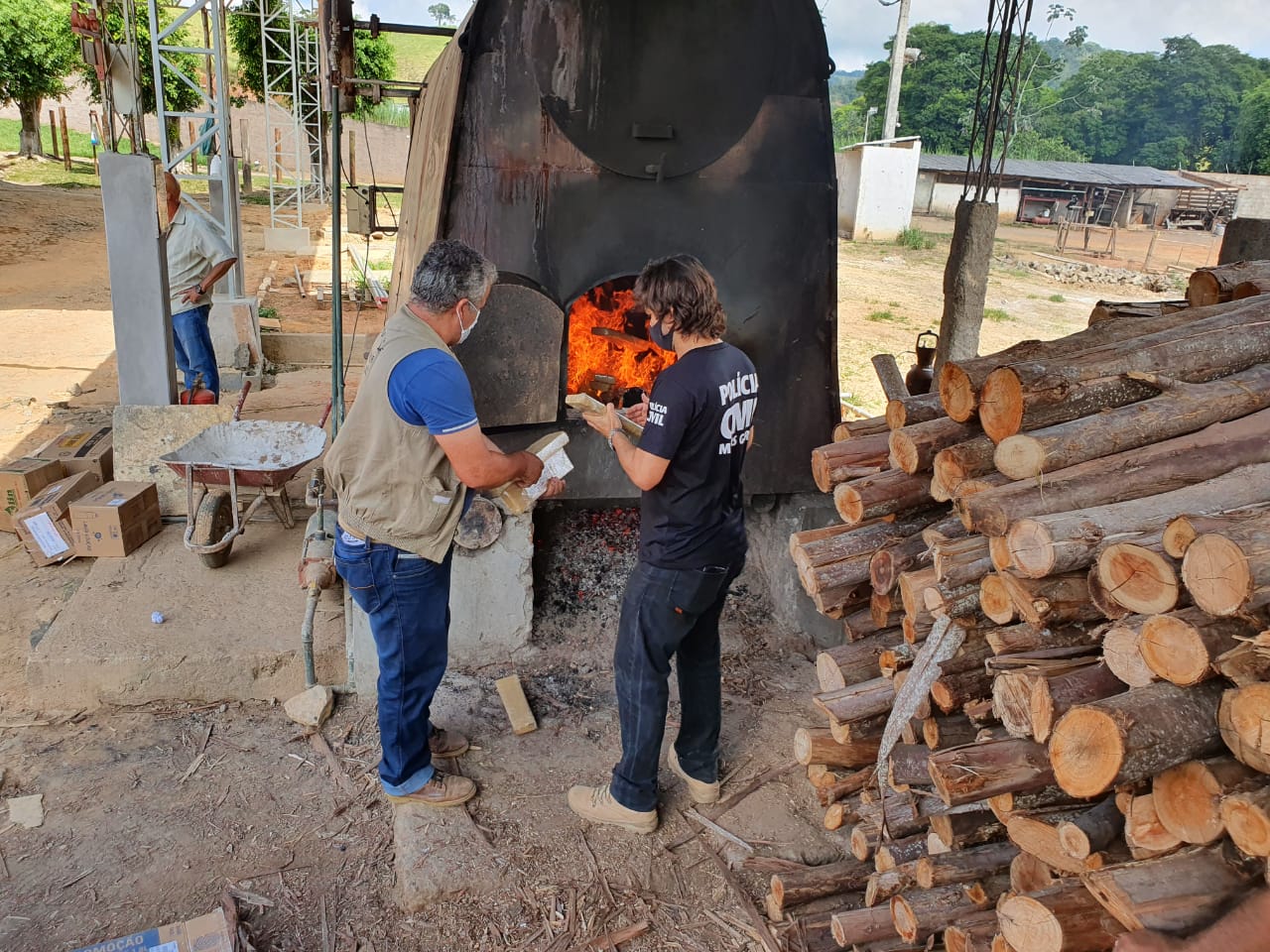 Incineração e apreensão de drogas na Zona da Mata e Sul de Minas