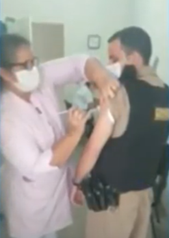 Divisa Nova: policiais militares recebem a primeira dose da vacina contra a Covid-19