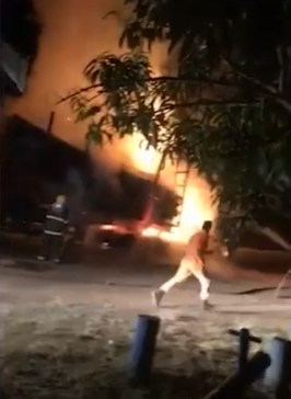 Sul de Minas: carreta carregada de madeira pega fogo na BR-267