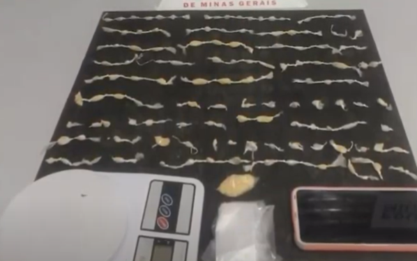 Itajubá: jovem é detida com mais de 100 pedras de crack