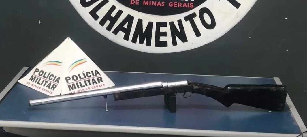 Pirapora: dois homens são presos com espingarda