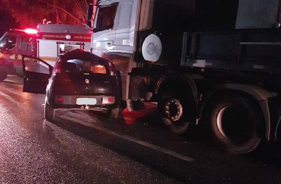 Barbacena: mulher morre em acidente na BR-265