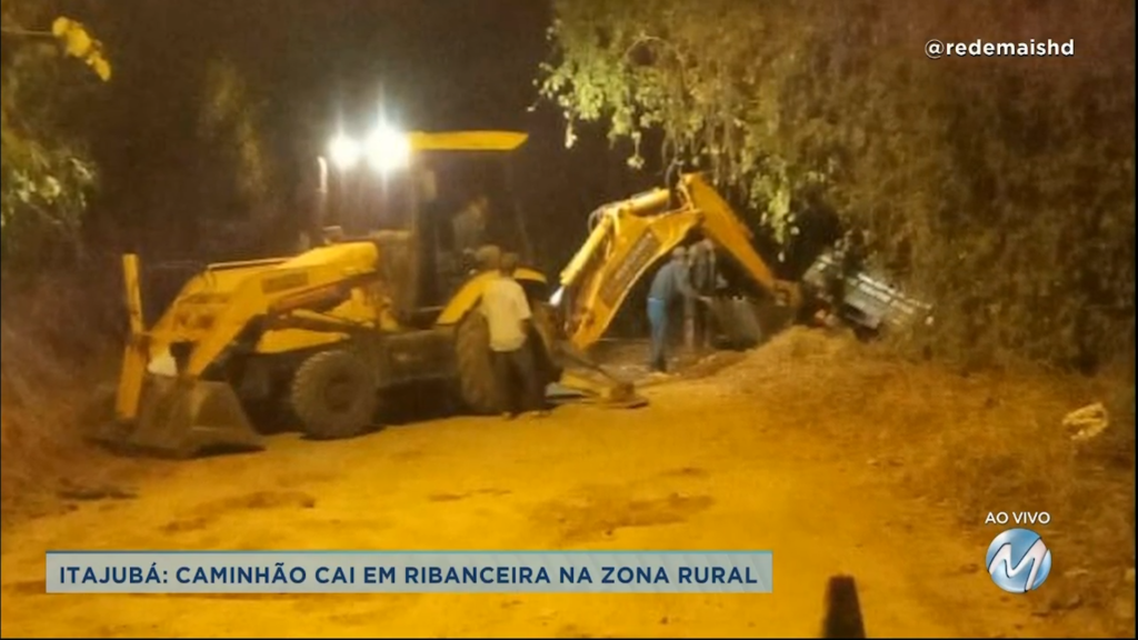 Itajubá: caminhão cai em ribanceira na zona rural