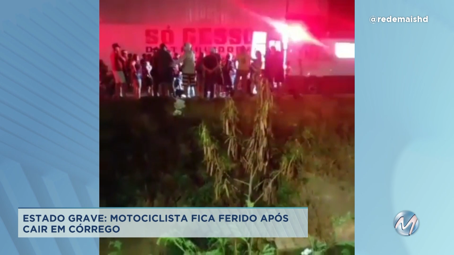 Estado gravíssimo: motociclista fica ferido ao cair em córrego