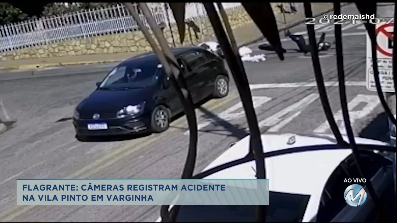 Flagrante: câmeras registram acidente em cruzamento no centro de Varginha