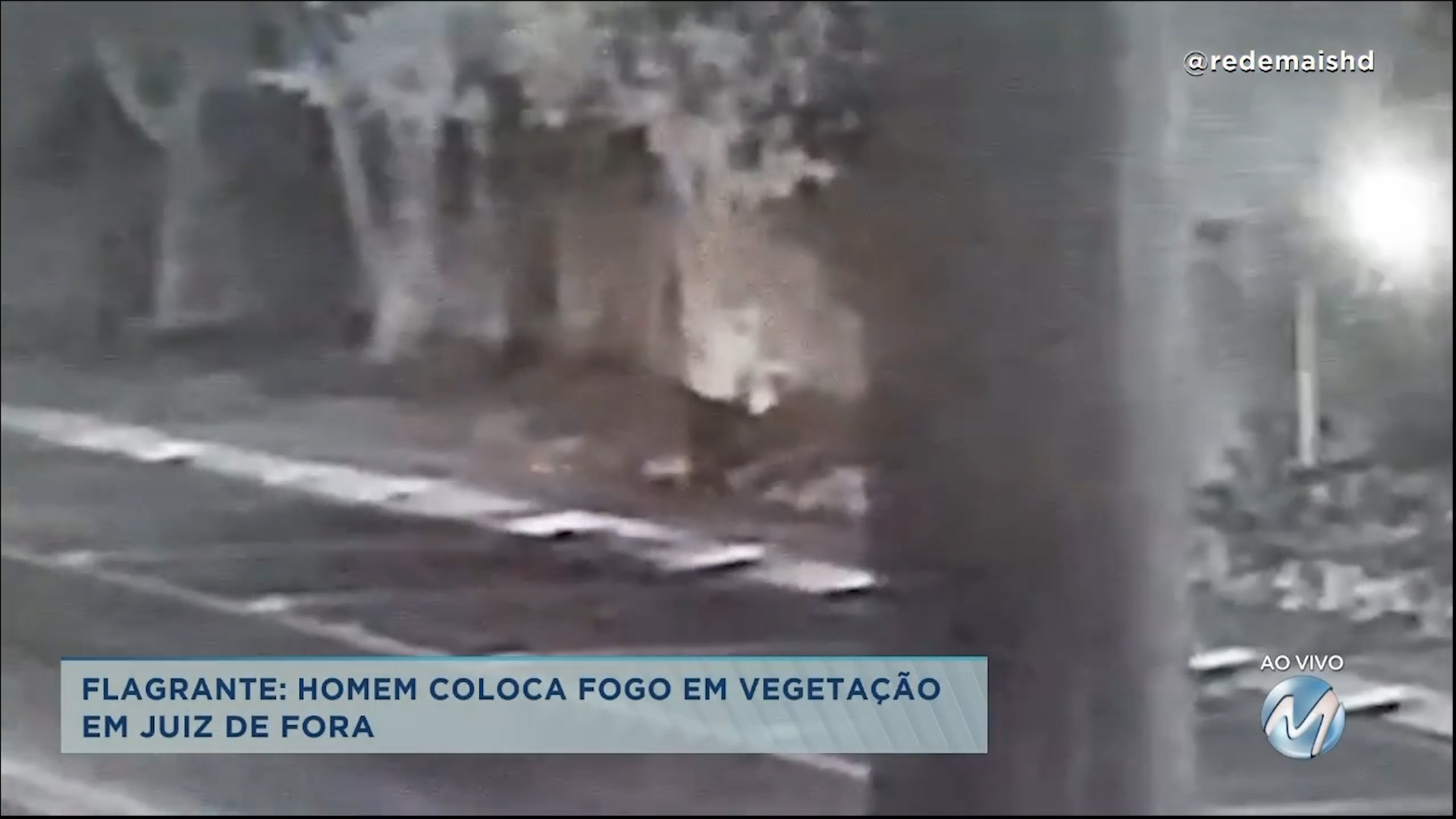 Flagrante: homem coloca fogo em vegetação em Juiz de Fora