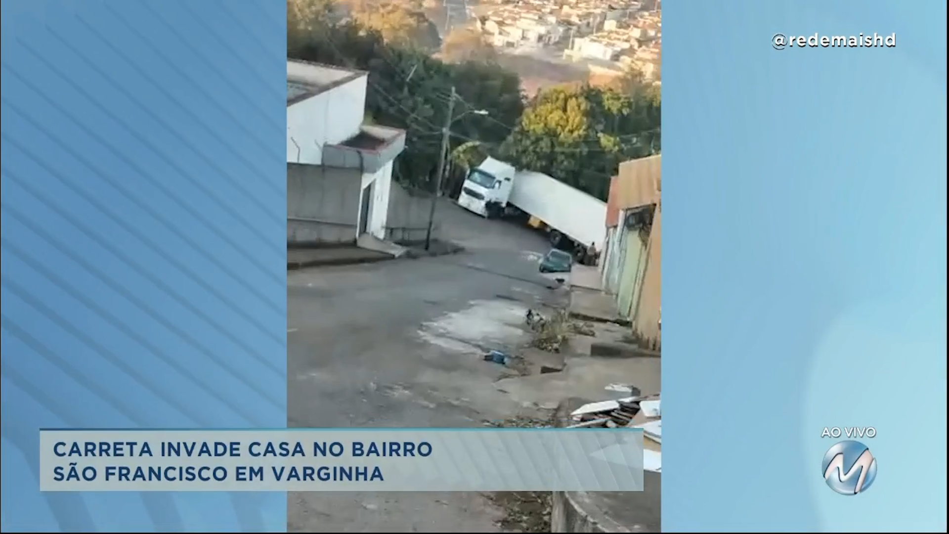 Varginha: carreta invade casa no bairro São Francisco