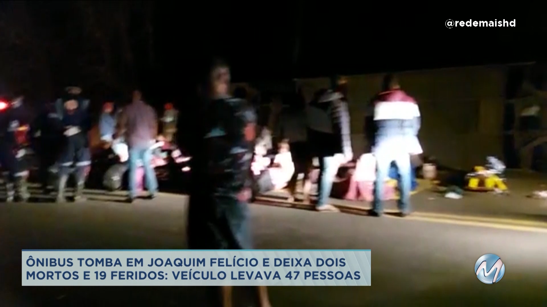 Ônibus tomba e deixa mortos e feridos em Joaquim Felício