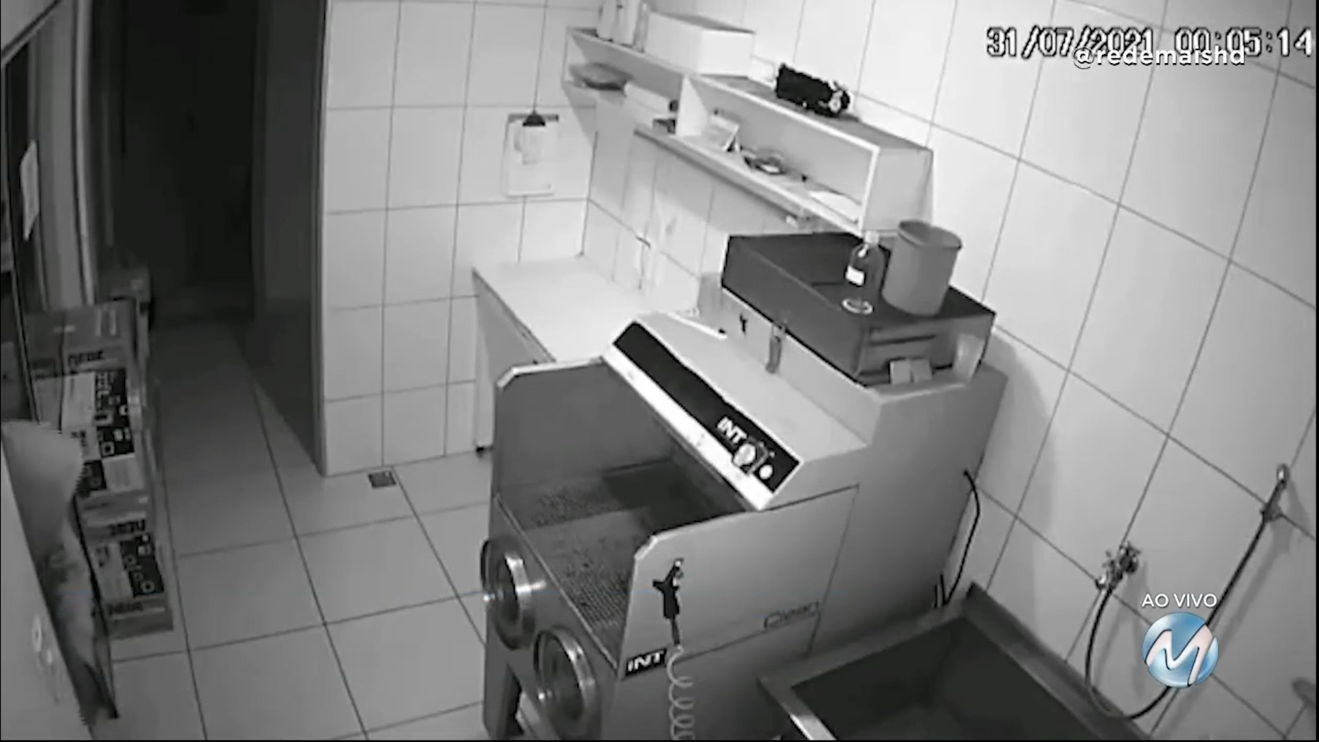 Flagrante: câmeras mostram furto em Poços de Caldas