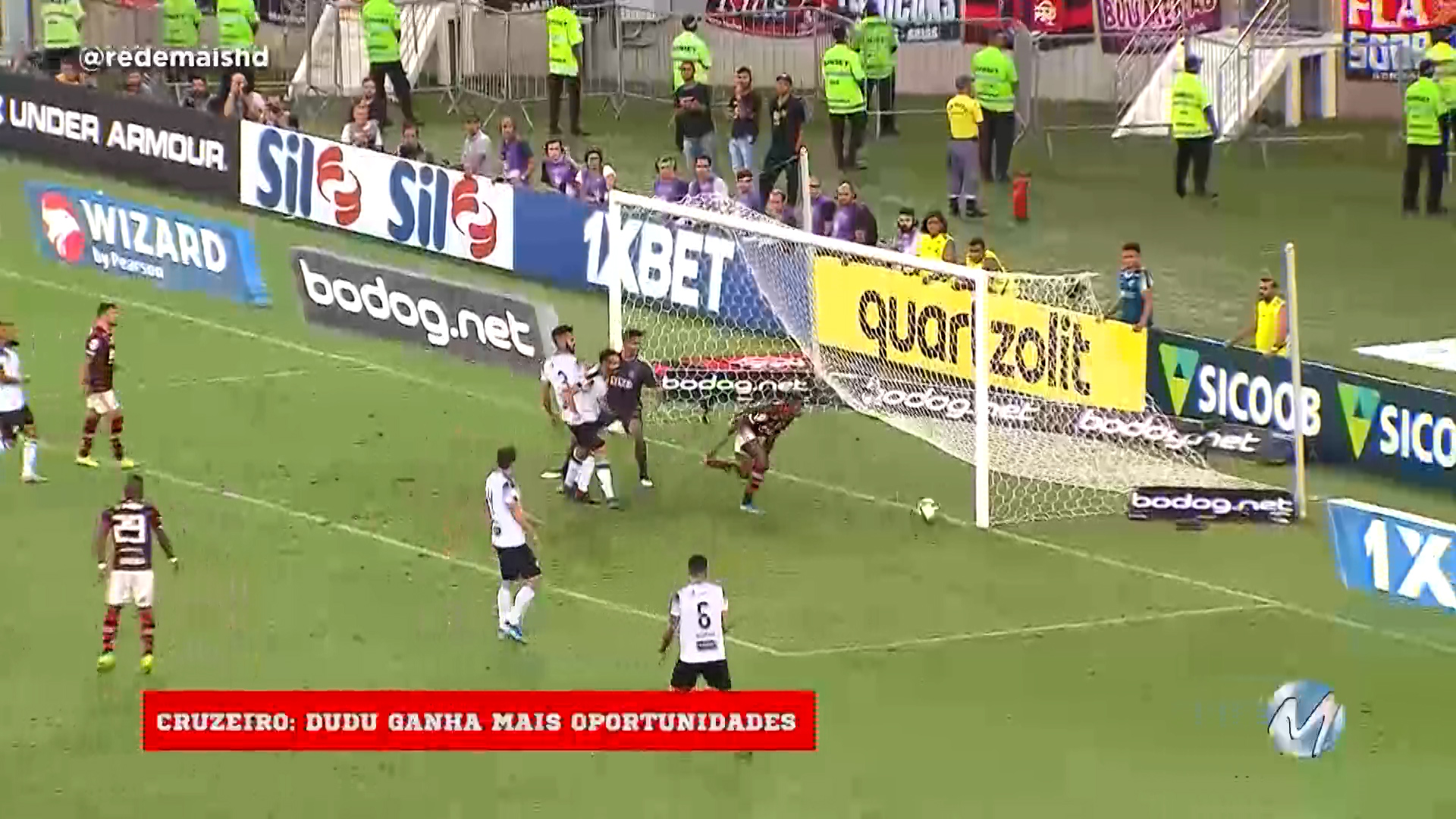 Galo empata fora e Cruzeiro aposta em jovem talento