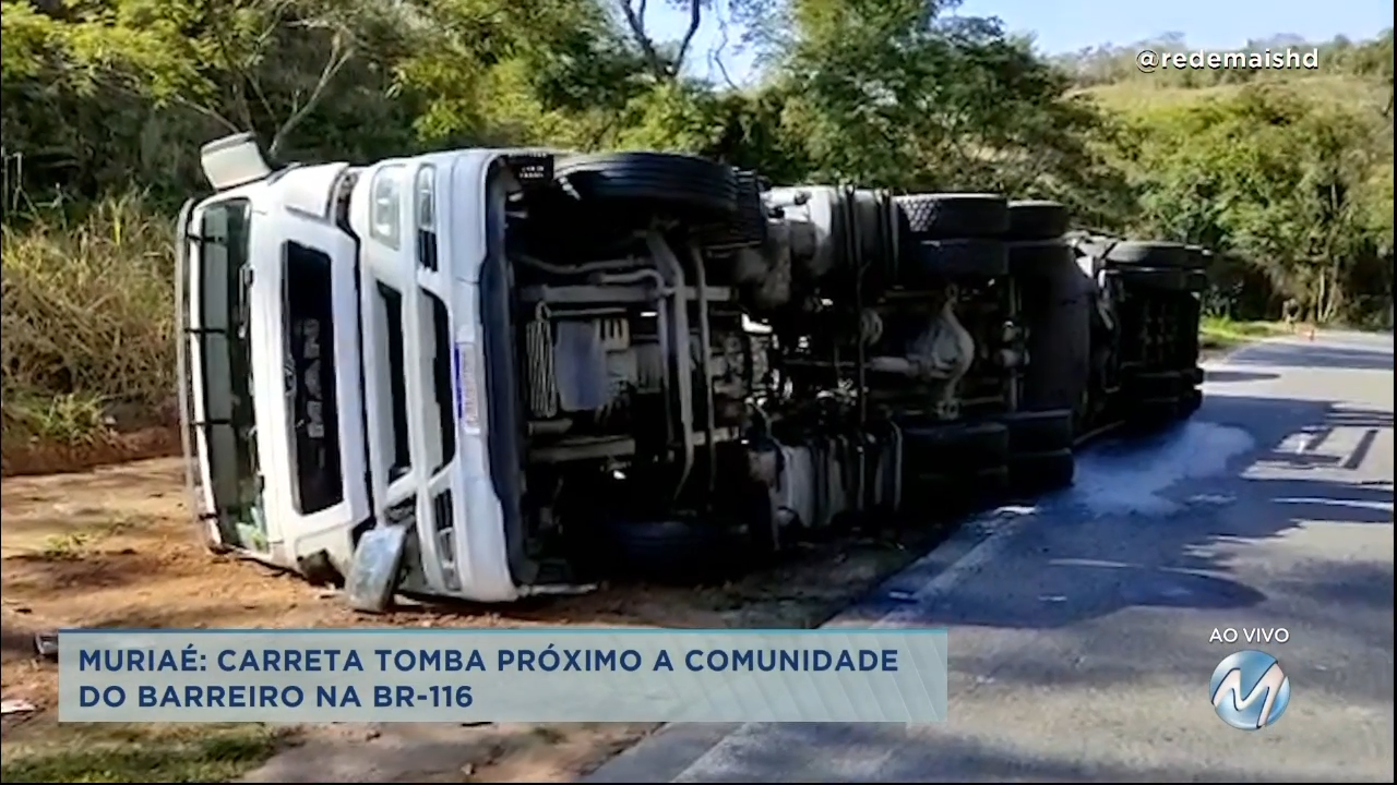 Muriaé: carreta tomba na BR-116
