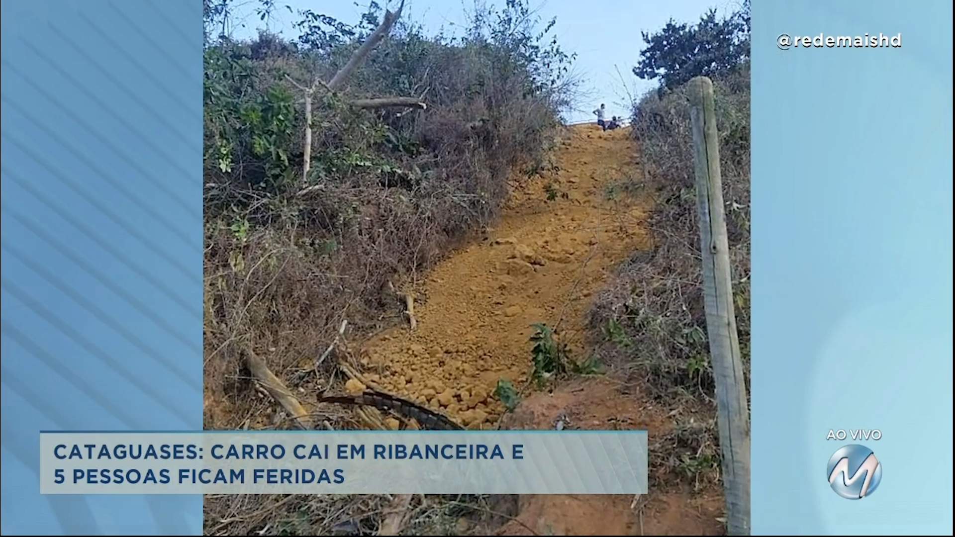 Cataguases: carro cai em ribanceira e 5 pessoas ficam feridas