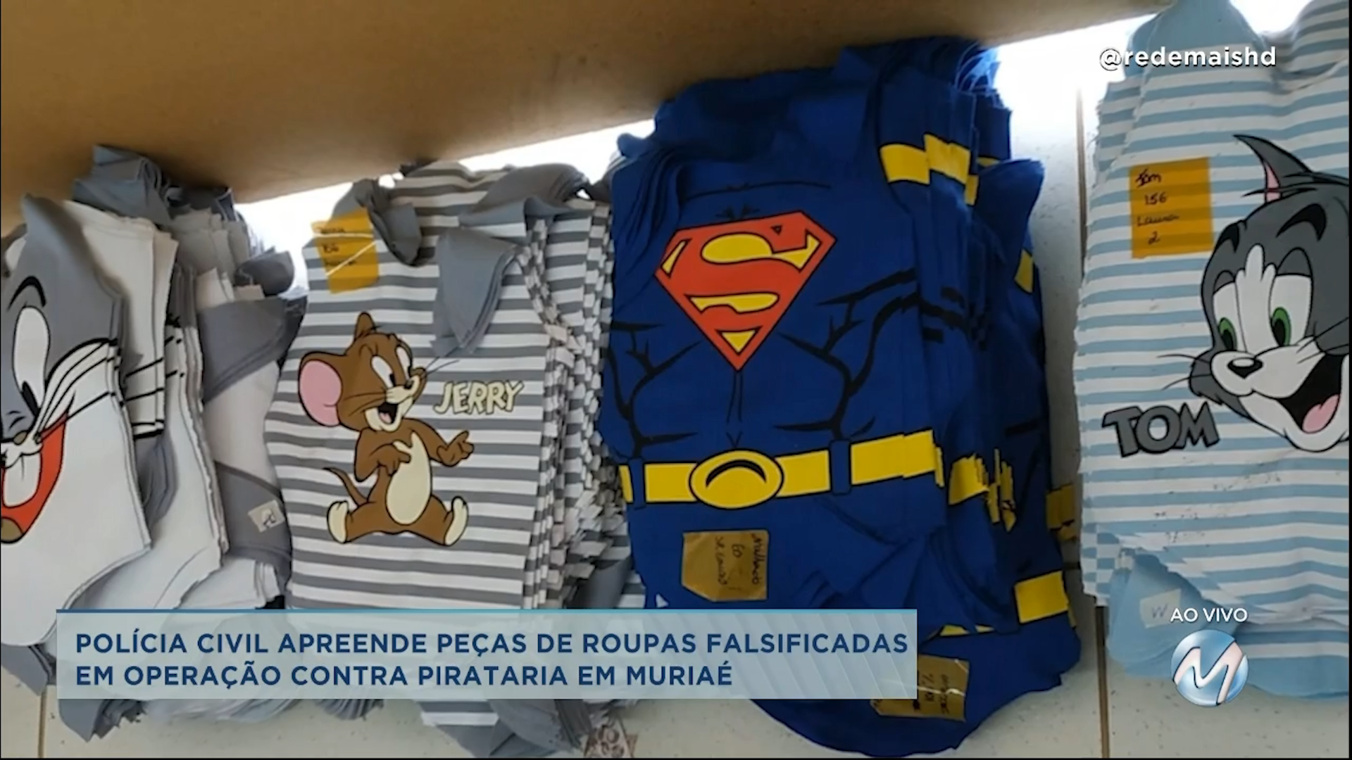 Polícia Civil apreende peças de roupas falsificadas em operação contra pirataria em Muriaé