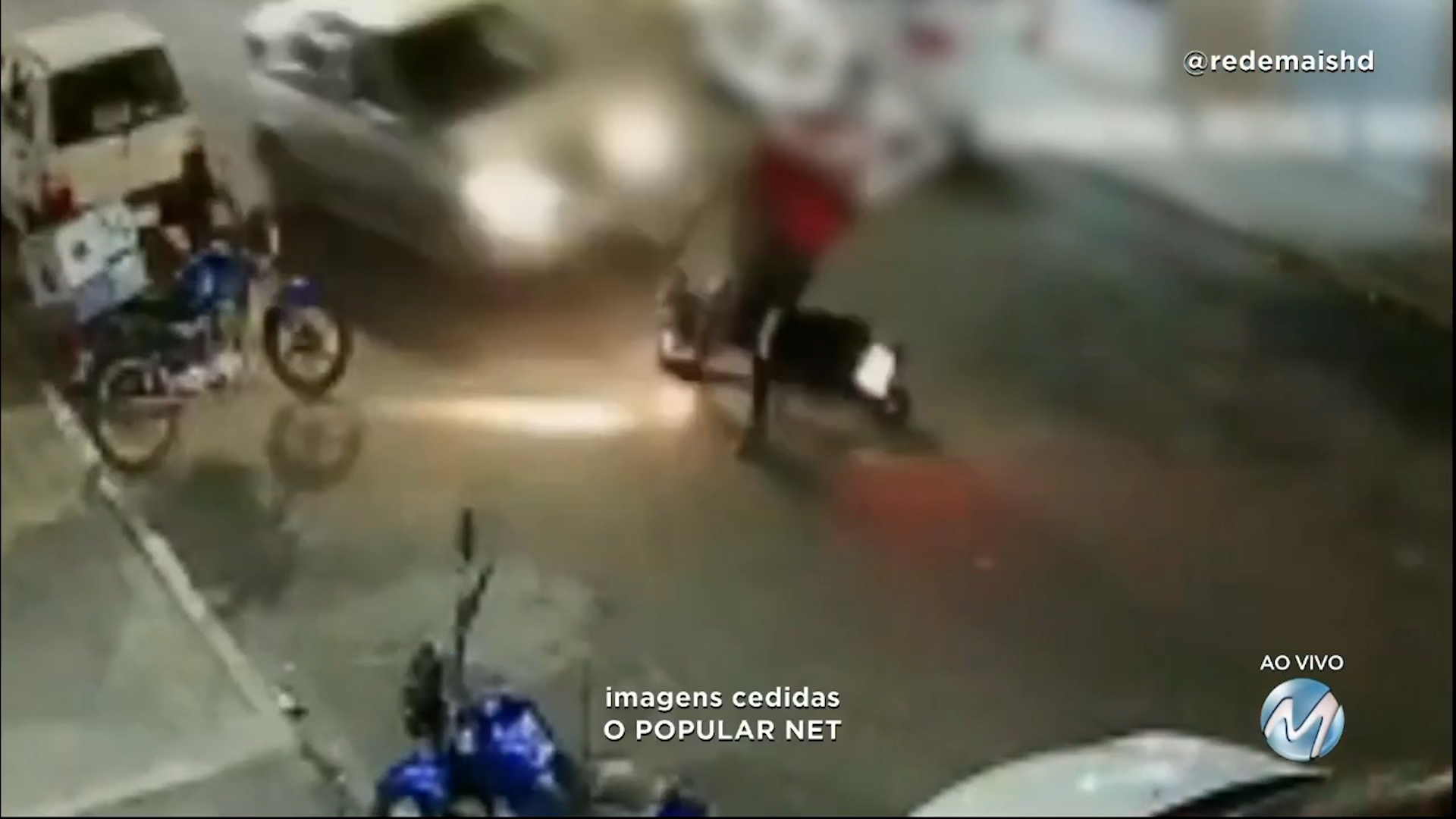 Por pouco: motoboy escapa de acidente em Campo Belo