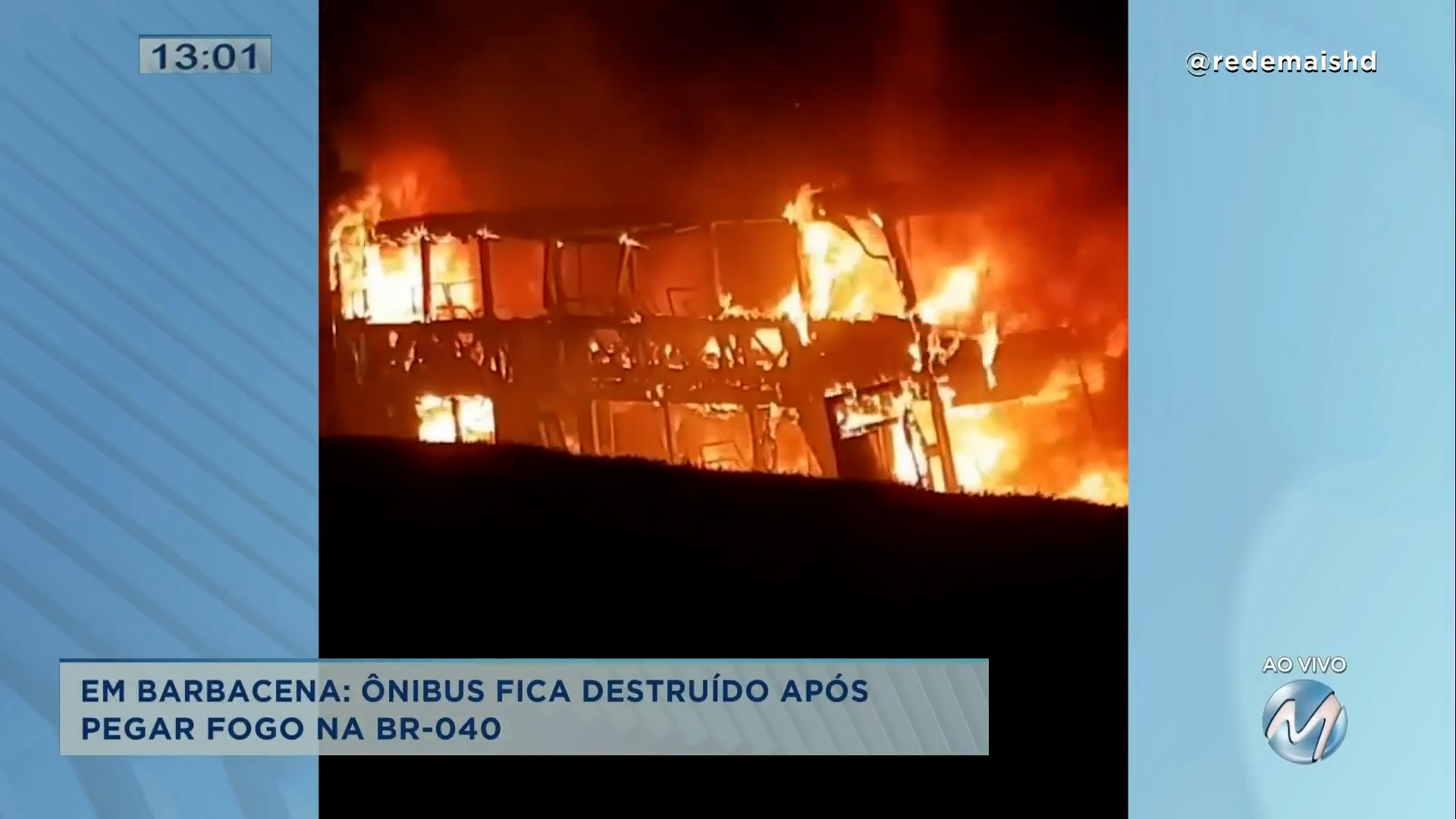 Na BR-040: ônibus pega fogo em Barbacena