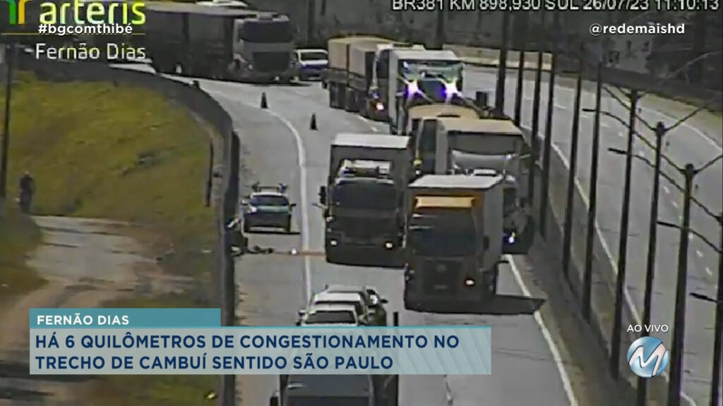 CAMINHONEIRO FICA FERIDO EM ACIDENTE NA FERNÃO DIAS EM CAMBUÍ