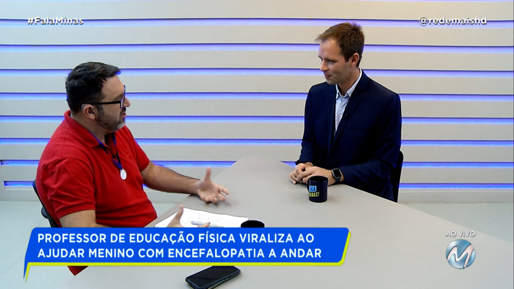 PROFESSOR DE EDUCAÇÃO FÍSICA VIRALIZA AO AJUDAR MENINO COM ENCEFALOPATIA A ANDAR