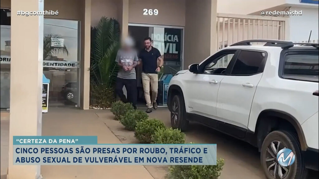 CINCO PESSOAS SÃO PRESAS EM OPERAÇÃO POLICIAL EM NOVA RESENDE