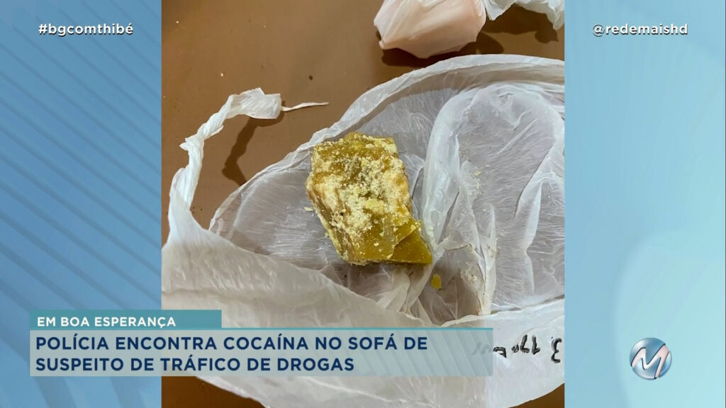 POLÍCIA ENCONTRA COCAÍNA NO SOFÁ DE SUSPEITO DE TRÁFICO DE DROGAS EM BOA ESPERANÇA