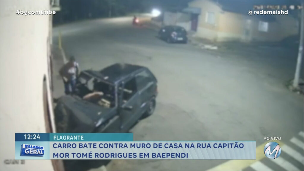 FLAGRANTE: CARRO BATE CONTRA MURO DE CASA EM BAEPENDI