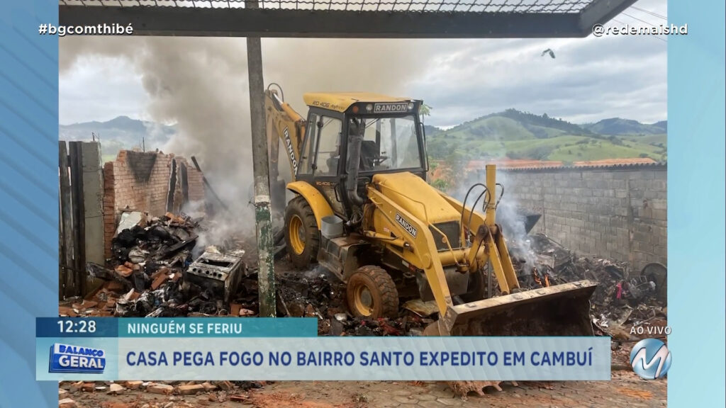 CASA PEGA FOGO NO BAIRRO SANTO EXPEDITO EM CAMBUÍ