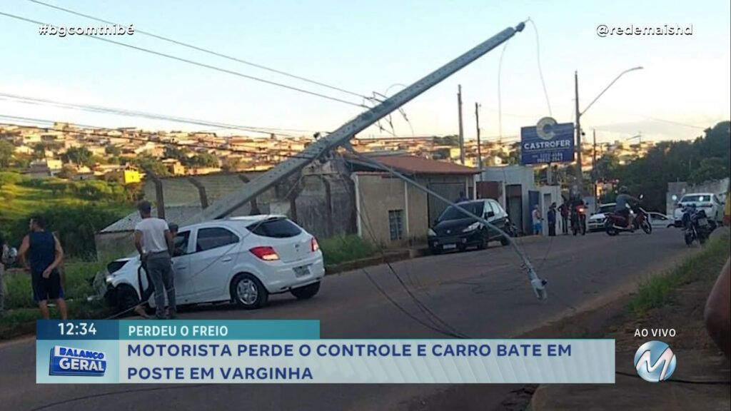 MOTORISTA PERDE O CONTROLE E CARRO BATE EM POSTE EM VARGINHA