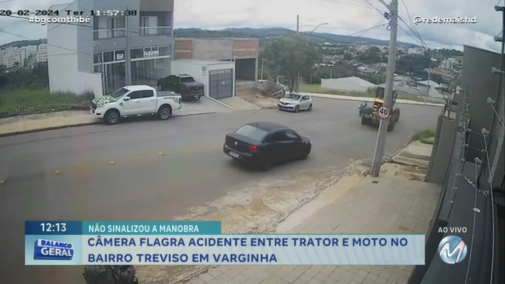 NÃO SINALIZOU A MANOBRA: CÂMERA FLAGRA ACIDENTE ENTRE TRATOR E MOTO EM VARGINHA