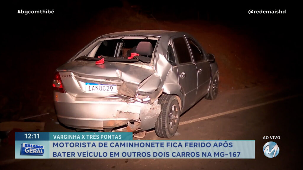 TRÊS VEÍCULOS SE ENVOLVEM EM ACIDENTE NA MG-167