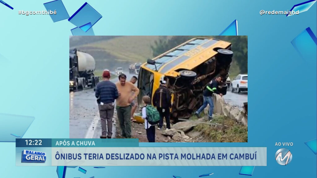 CRIANÇA E MOTORISTA FICAM FERIDOS APÓS ÔNIBUS ESCOLAR TOMBAR NA FERNÃO DIAS