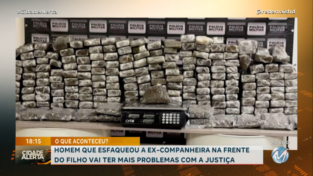 POLÍCIA ENCONTRA MAIS DE 200 BARRAS DE MACONHA NA CASA DE HOMEM QUE ESFAQUEOU A EX