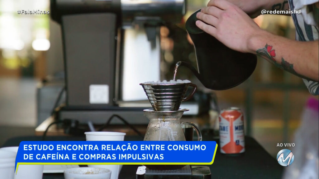 TOMAR CAFÉ ANTES DE IR ÀS COMPRAS PODE TE FAZER GASTAR MAIS