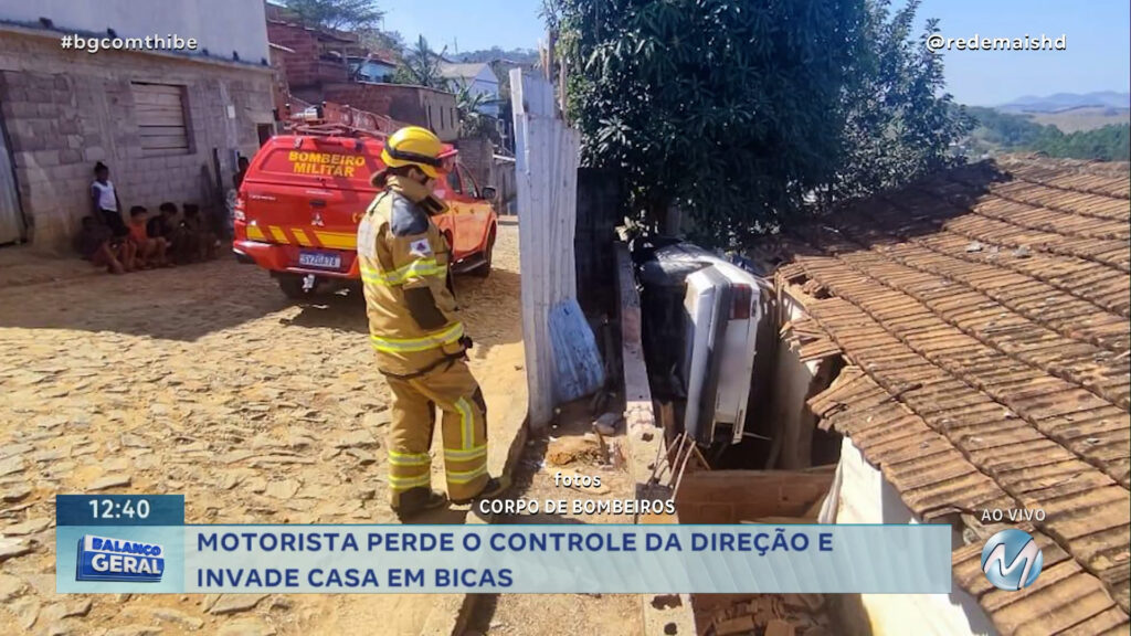 MOTORISTA PERDE O CONTROLE DA DIREÇÃO E INVADE CASA EM BICAS