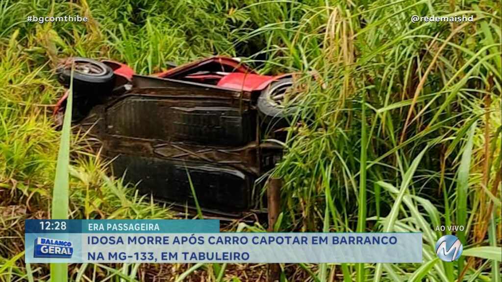 IDOSA MORRE APÓS CARRO CAPOTAR EM BARRANCO NA MG-133, EM TABULEIRO