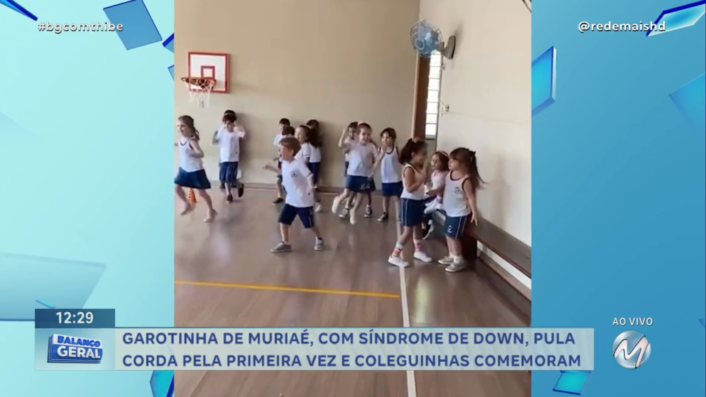 CRIANÇA COM SÍNDROME DE DOWN VIRALIZA APÓS PULAR CORDA PELA PRIMEIRA VEZ EM AULA