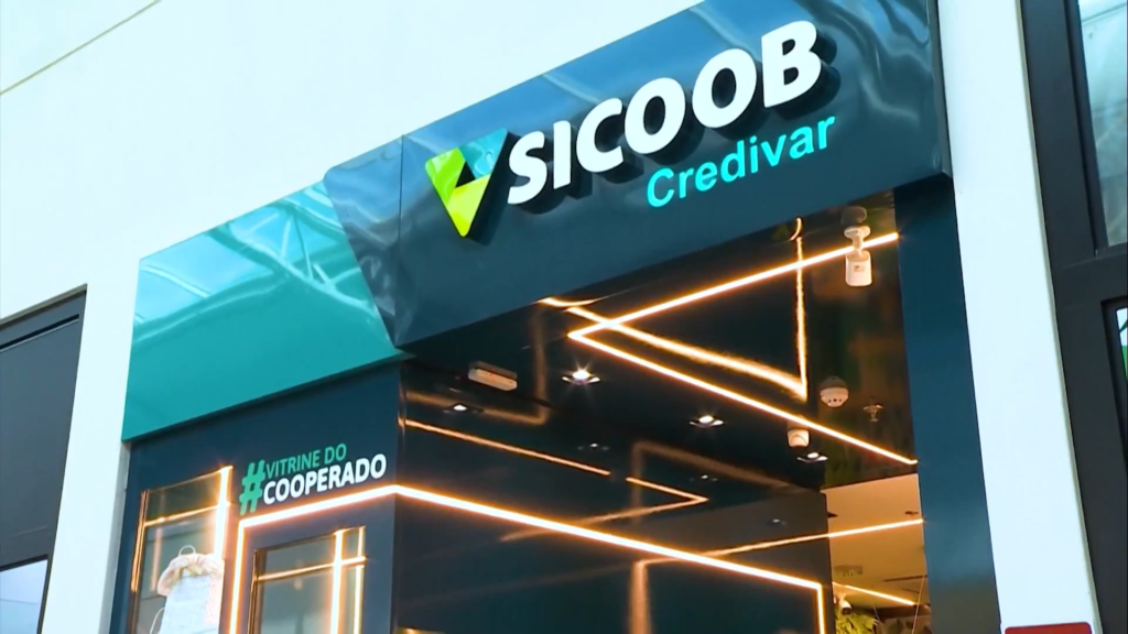 VITRINE DO COOPERADO: ESPAÇO DO SICOOB CREDIVAR AJUDA NA DIVULGAÇÃO DE PRODUTOS