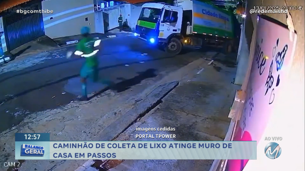 CAMINHÃO DE COLETA DE LIXO ATINGE MURO DE CASA EM PASSOS