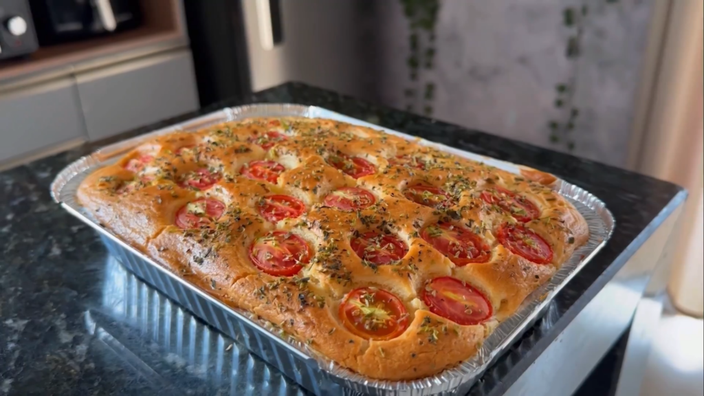 BRU NA COZINHA: APRENDA A FAZER UMA DELICIOSA TORTA DE FRANGO