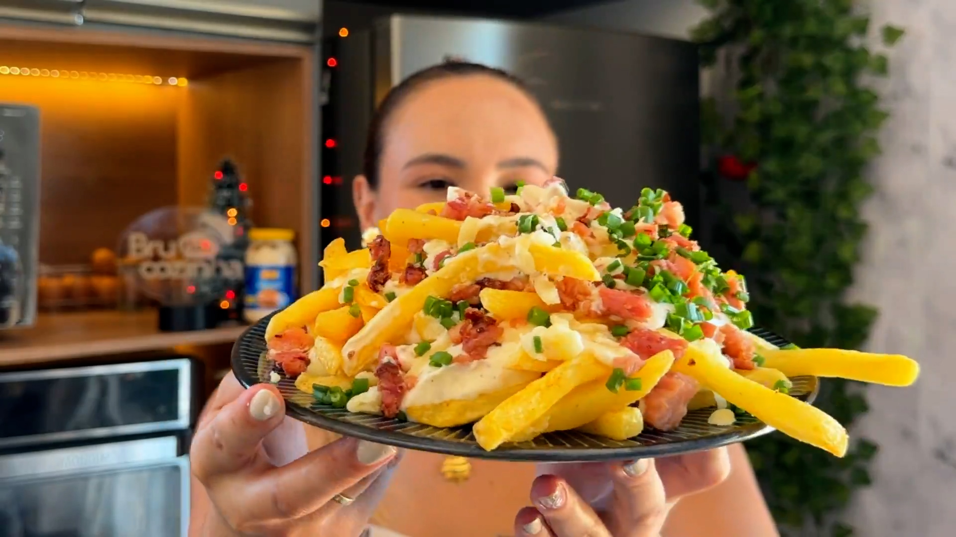 AGORA É HORA DO QUADRO MAIS SABOROSO DA PROGRAMAÇÃO: É O BRU NA COZINHA!