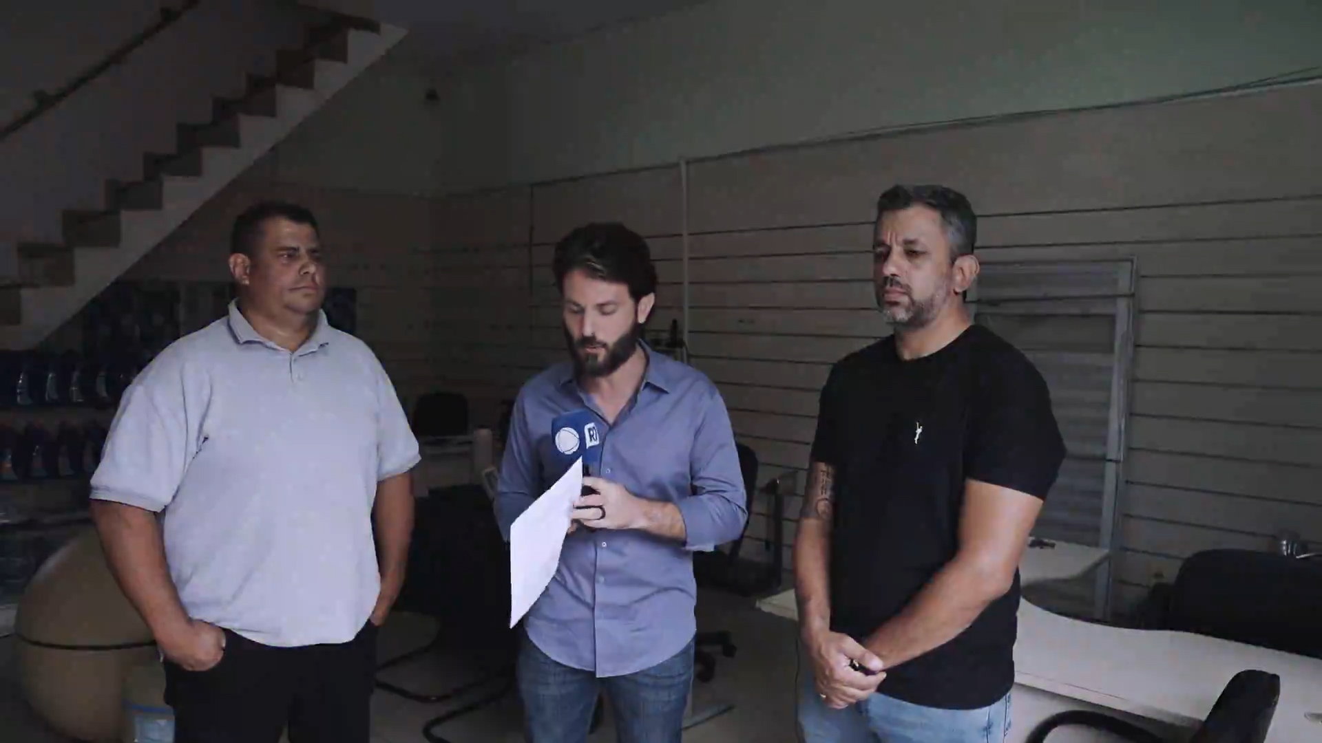 EMPRESÁRIO PAGA R$12 MIL, MAS FICA SEM PISCINA. APÓS DISCUSSÃO, SERÁ QUE VAI TER ACORDO?